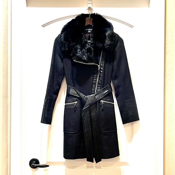 Via Spiga Jackets & Blazers - New Via Spiga Coat Petite 4P Black Tweed Fur Collar Leather Asymmetric Zip Wool